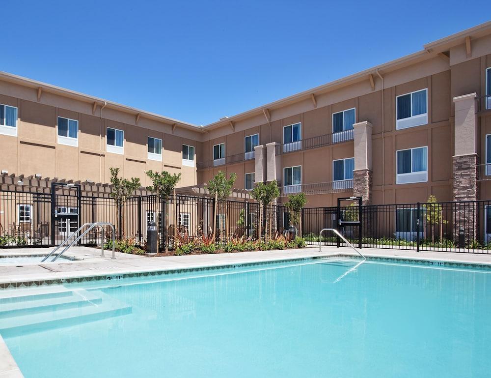 Holiday Inn Express Hotel & Suites Napa Valley-American Canyon By Ihg Ngoại thất bức ảnh