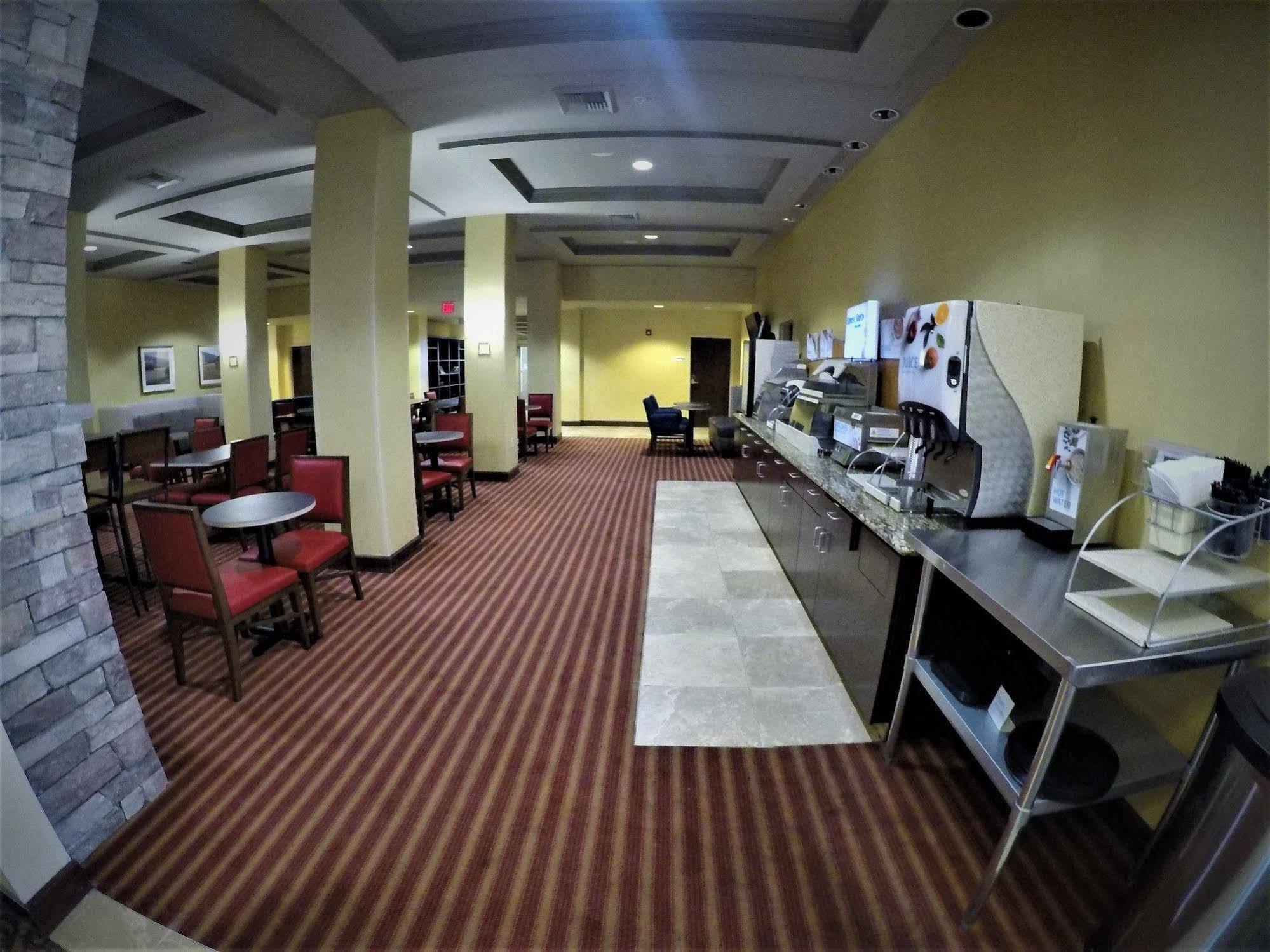 Holiday Inn Express Hotel & Suites Napa Valley-American Canyon By Ihg Ngoại thất bức ảnh